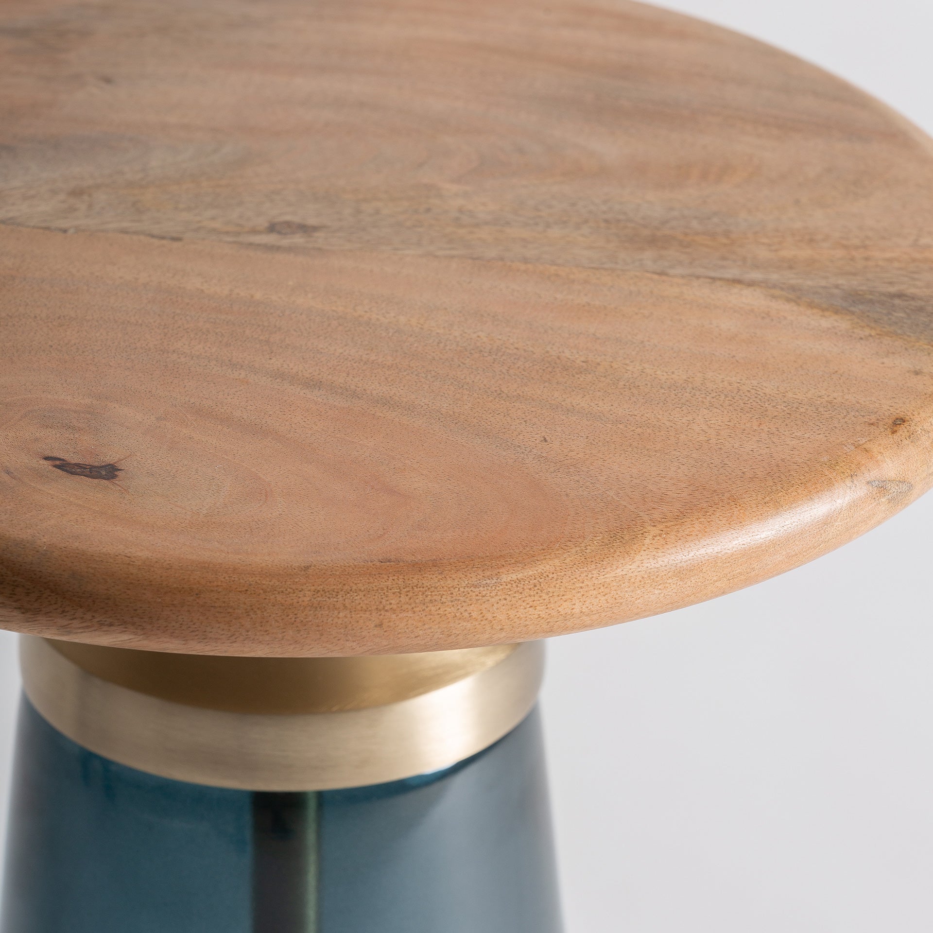 HAUGAN SIDE TABLE